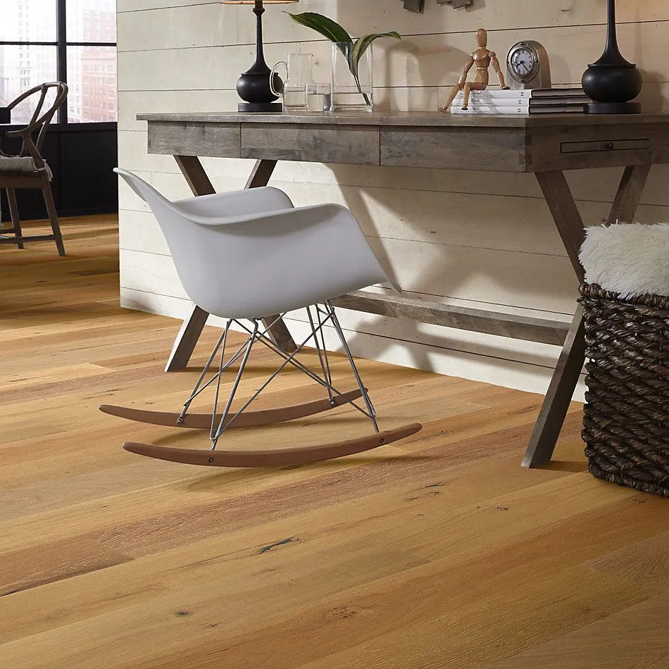 Hardwood flooring | Carpet Warehouse